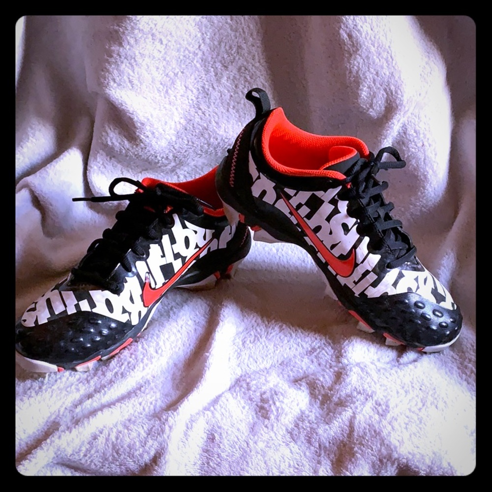 Softball cleats (molded)